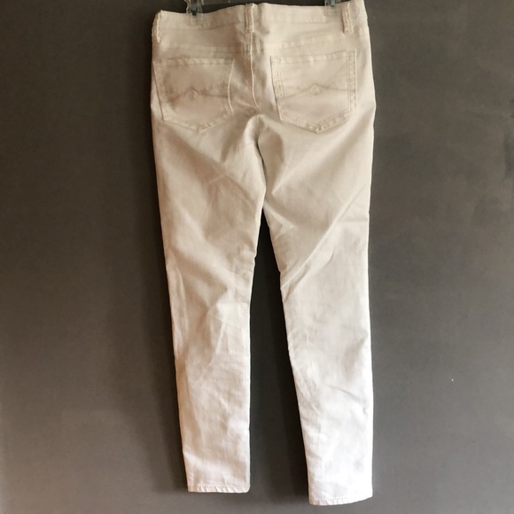 White jeans - Picture 2 of 6